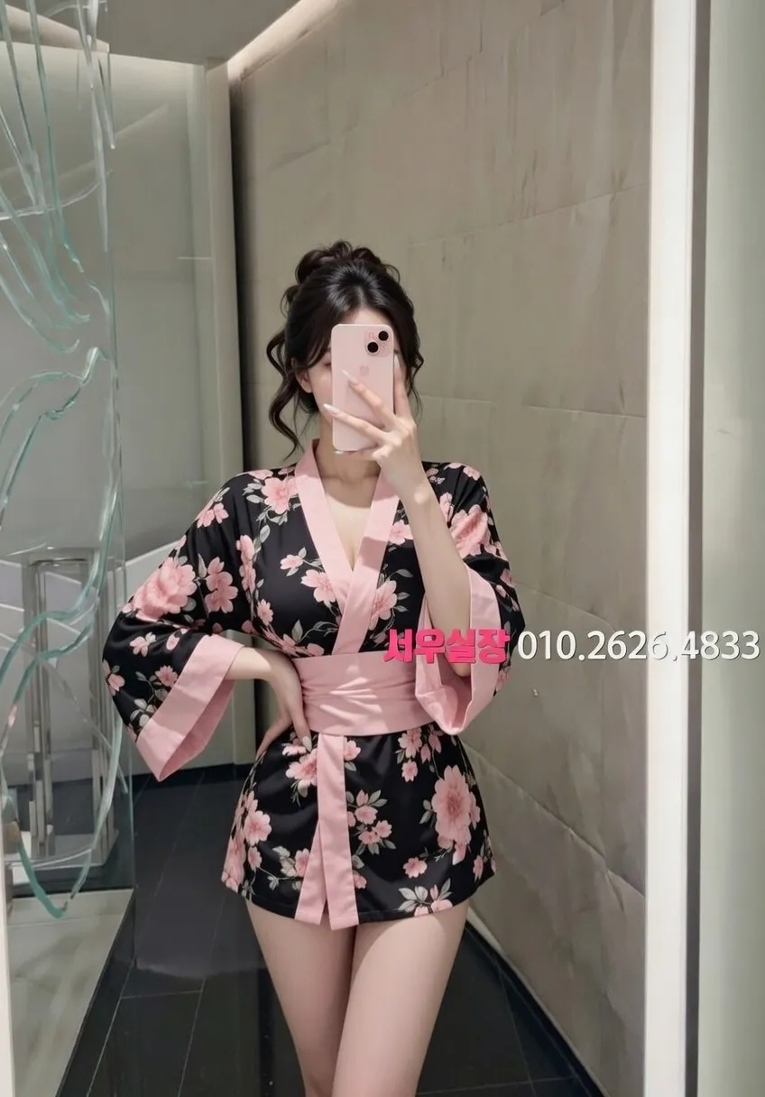 광교 미러룸 프리미엄 라인업 17번 프로필